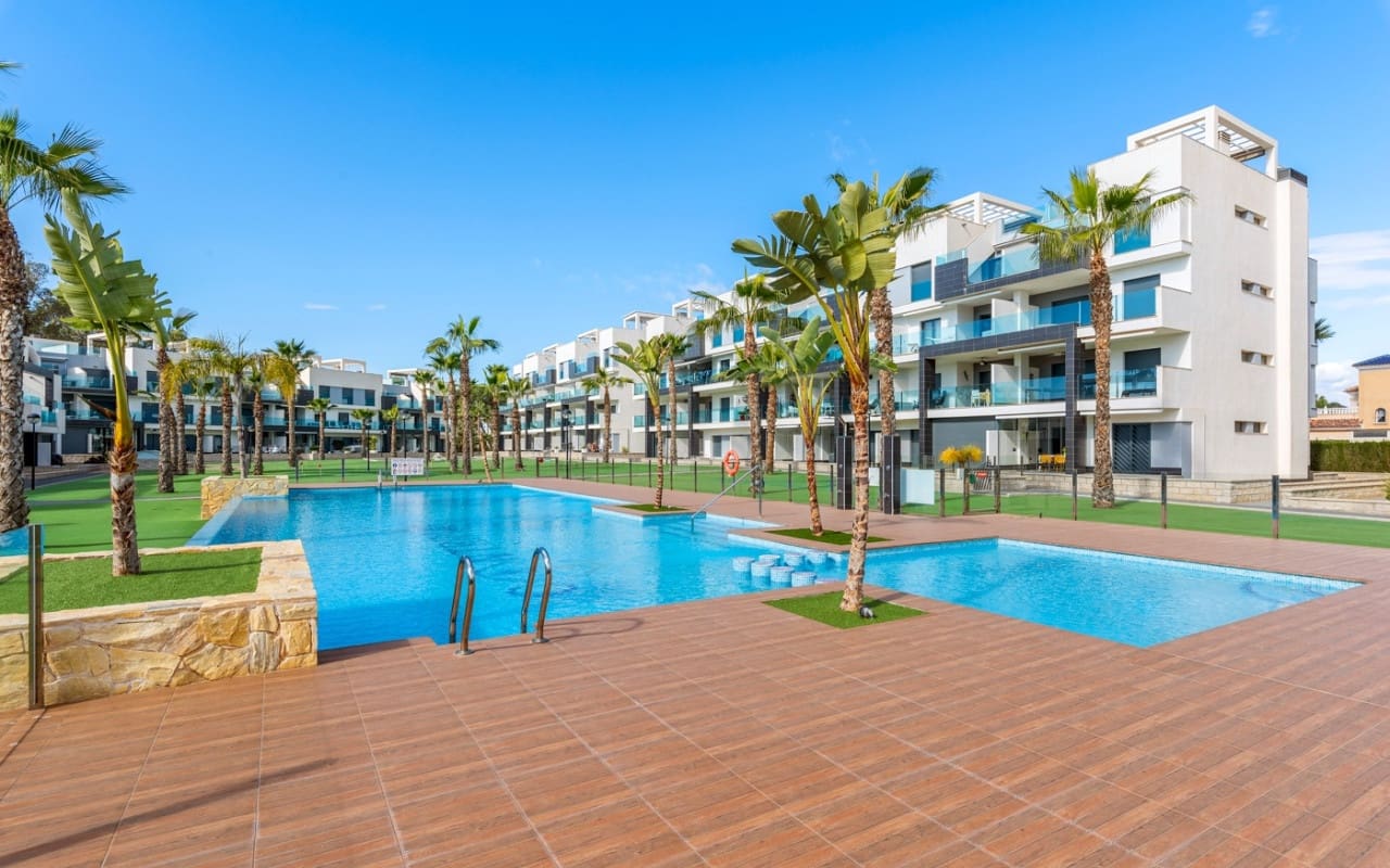 2 sypialnia Dom na sprzedaż w El Raso z basenem - 295 000 € (Ref: 9074133)