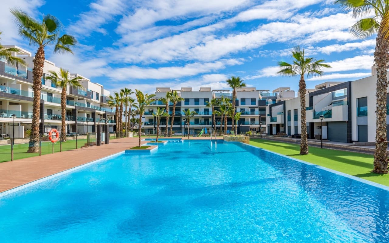 2 sypialnia Dom na sprzedaż w El Raso z basenem - 295 000 € (Ref: 9074133)