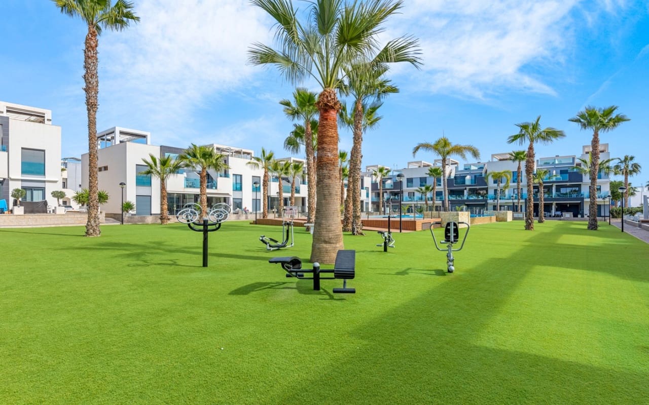 2 sypialnia Dom na sprzedaż w El Raso z basenem - 295 000 € (Ref: 9074133)