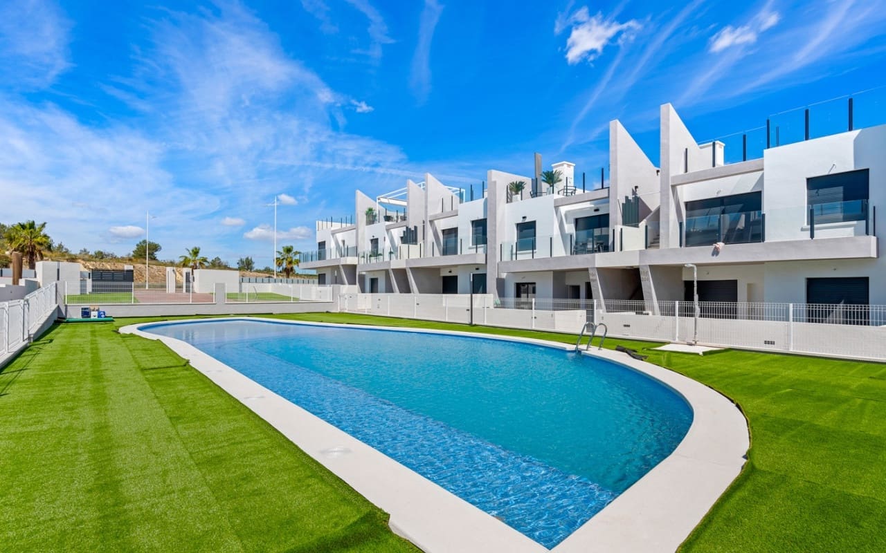 2 Zimmer Apartment zu verkaufen in San Miguel de Salinas mit Pool - 219.000 € (Ref: 9074136)