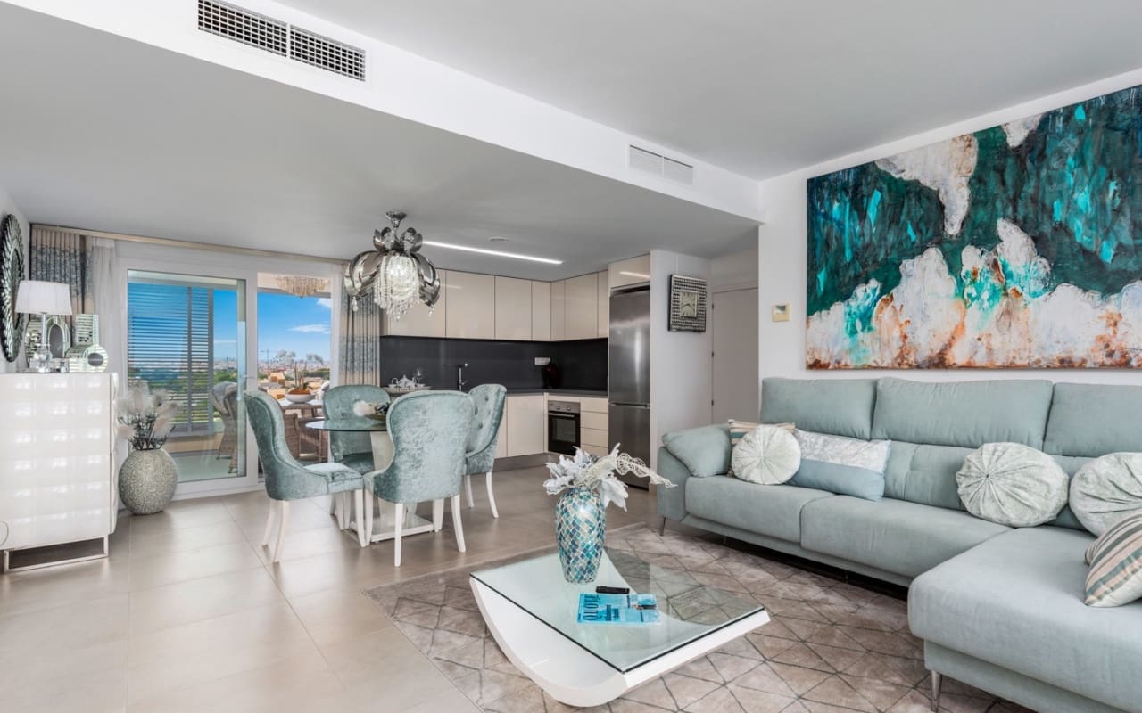 2 soverom Penthouse til salgs i Orihuela Costa med svømmebasseng - € 595 000 (Ref: 9076536)