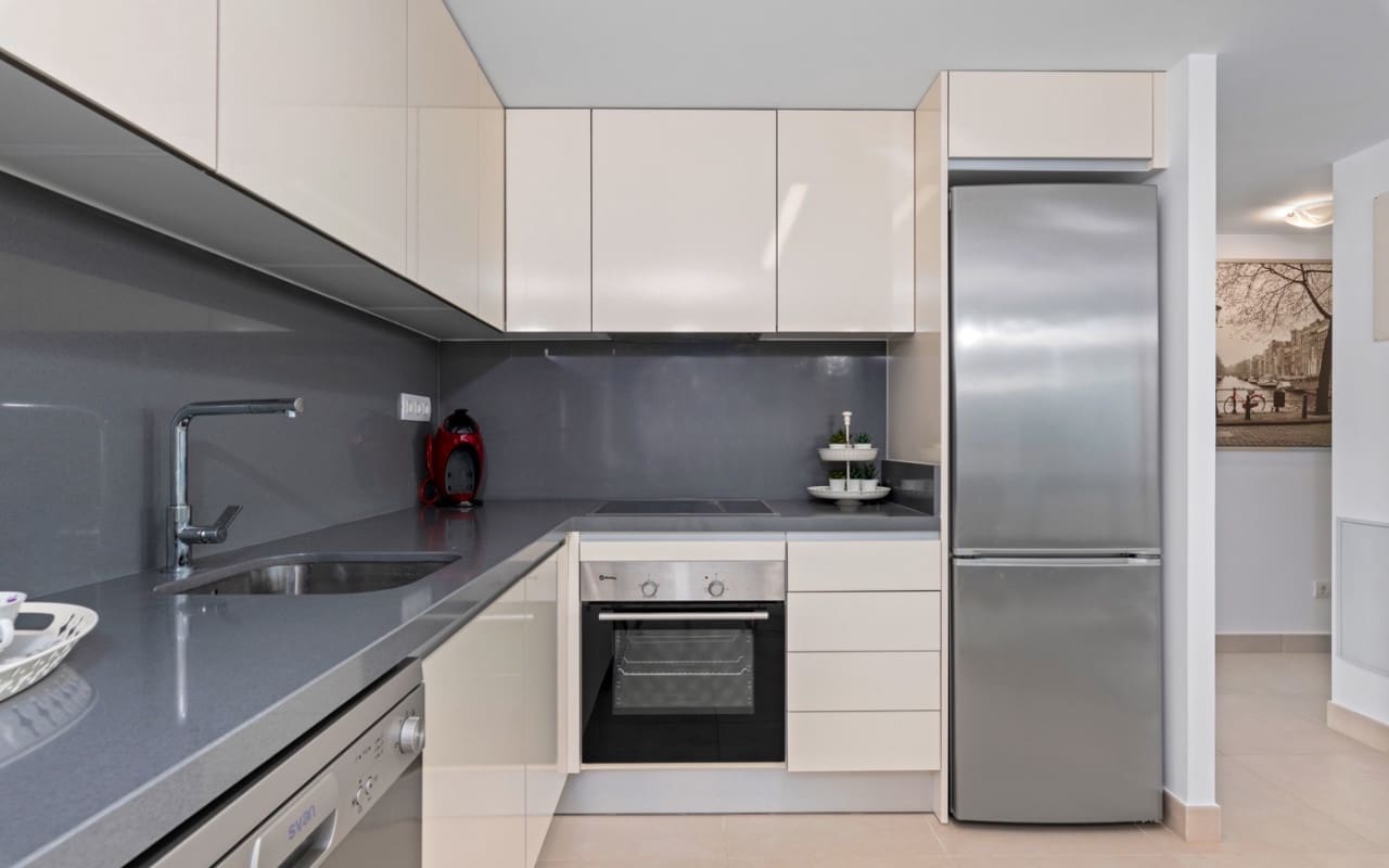 2 soverom Penthouse til salgs i Orihuela Costa med svømmebasseng - € 595 000 (Ref: 9076536)