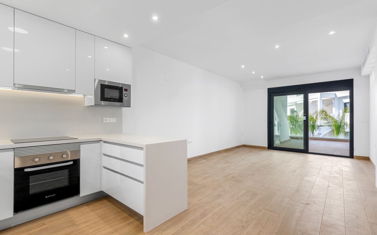 2 soveværelse Penthouse til salg i Los Balcones med swimmingpool - € 369.000 (Ref: 9081199)