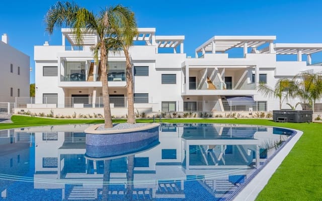 2 soveværelse Penthouse til salg i Los Balcones med swimmingpool - € 369.000 (Ref: 9081199)