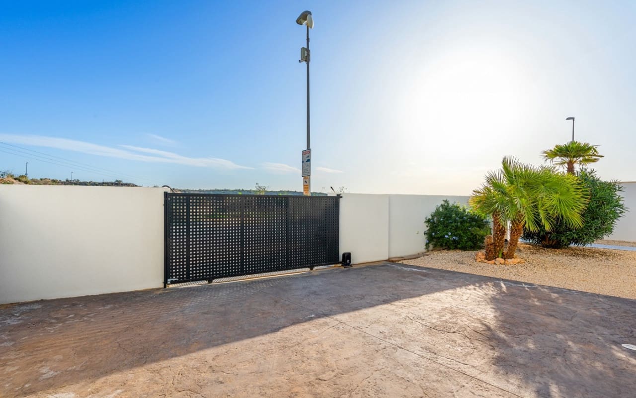 4 sovrum Villa till salu i Benijofar med pool - 699 000 € (Ref: 9081200)