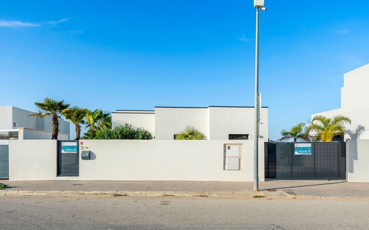 4 sovrum Villa till salu i Benijofar med pool - 699 000 € (Ref: 9081200)