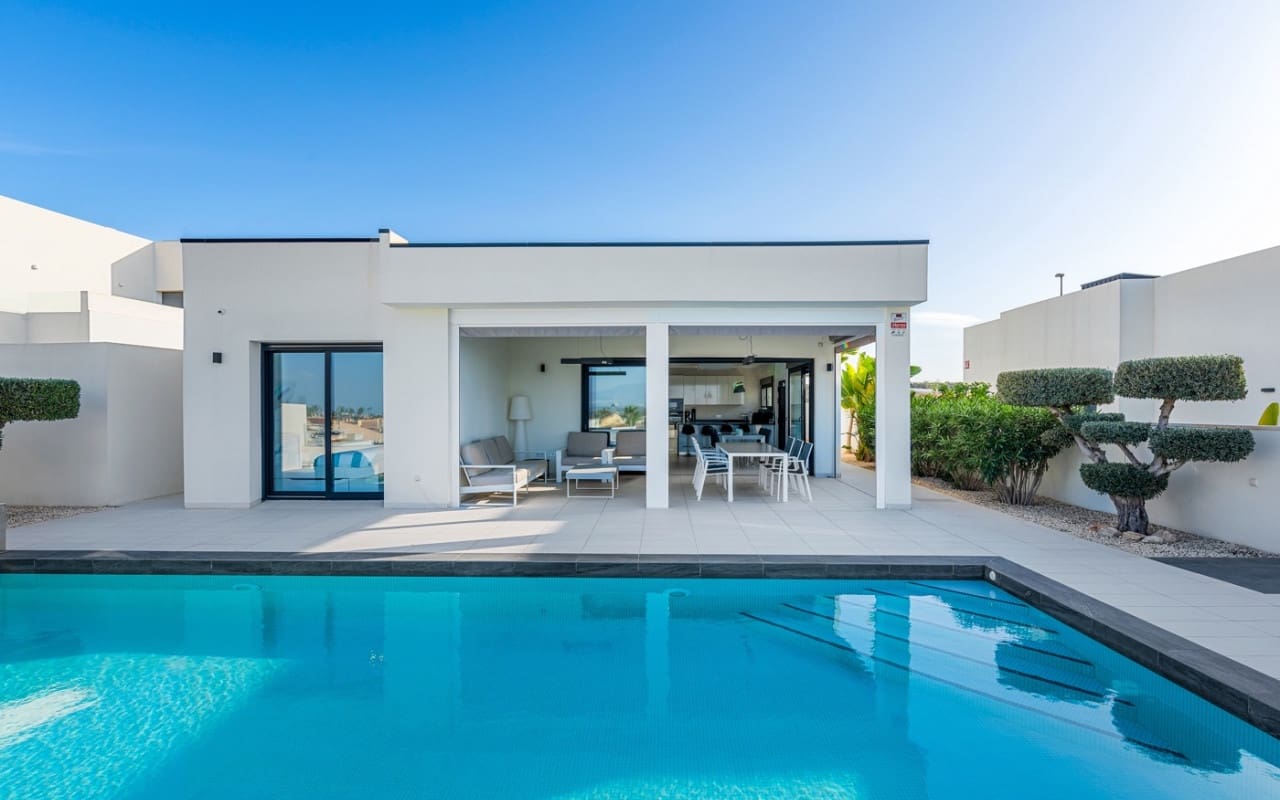 4 sovrum Villa till salu i Benijofar med pool - 699 000 € (Ref: 9081200)