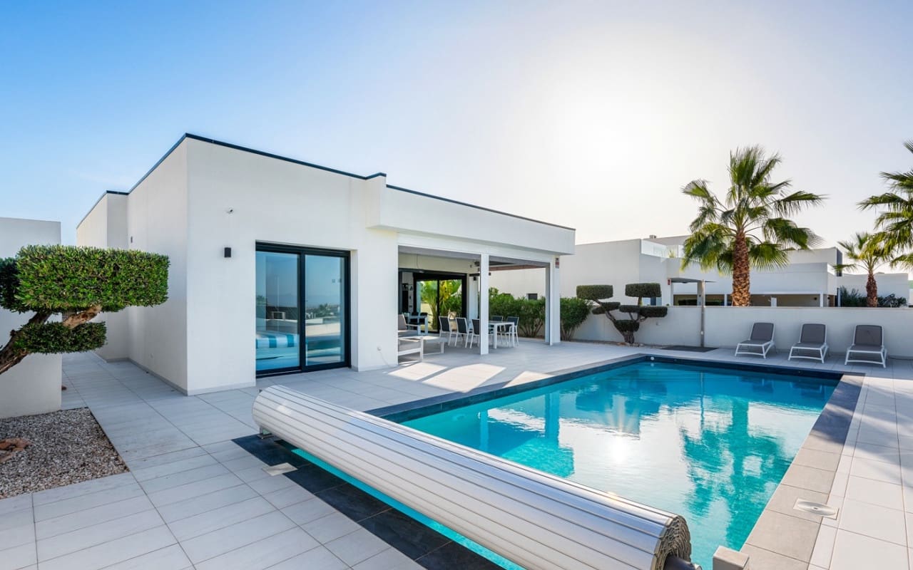 4 sovrum Villa till salu i Benijofar med pool - 699 000 € (Ref: 9081200)