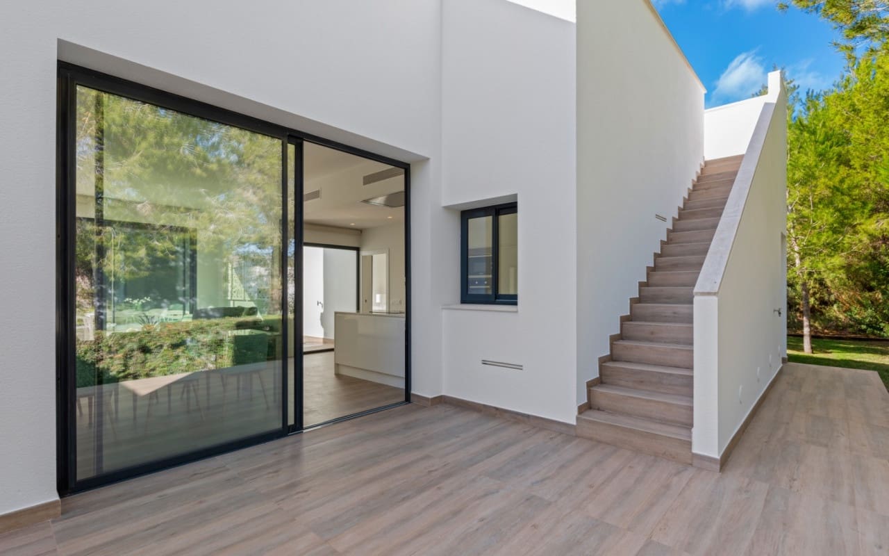 3 bedroom Villa for sale in Las Colinas Golf with pool - € 819,000 (Ref: 9081201)