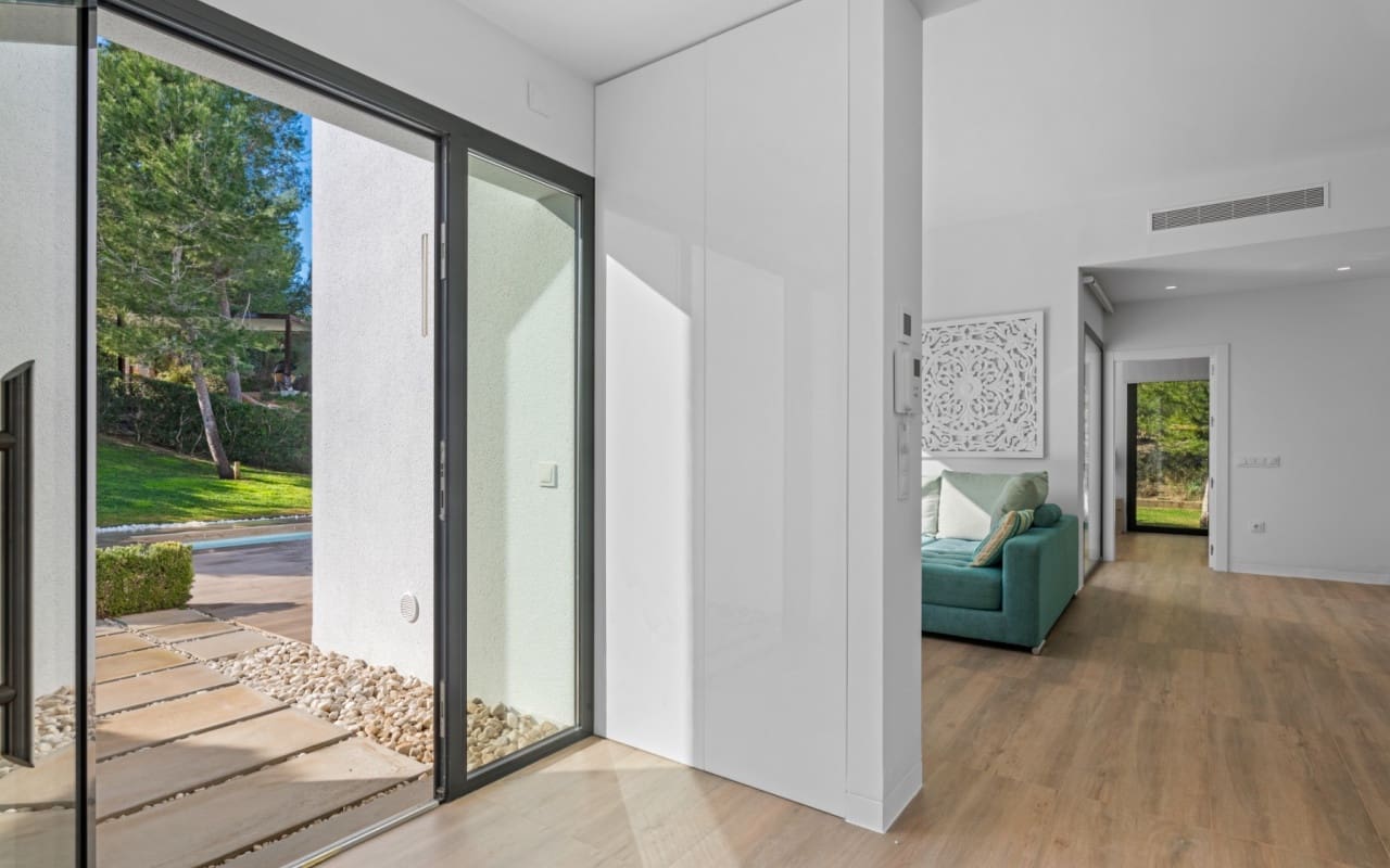 3 bedroom Villa for sale in Las Colinas Golf with pool - € 819,000 (Ref: 9081201)