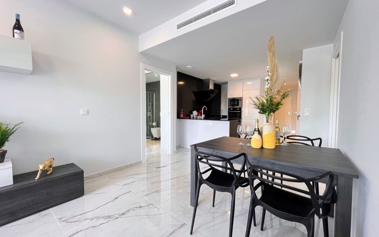 2 slaapkamer Appartement te koop in Los Altos met zwembad - € 269.000 (Ref: 9081203)