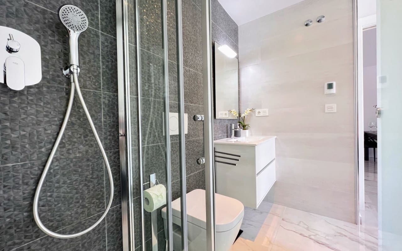 2 slaapkamer Appartement te koop in Los Altos met zwembad - € 269.000 (Ref: 9081203)