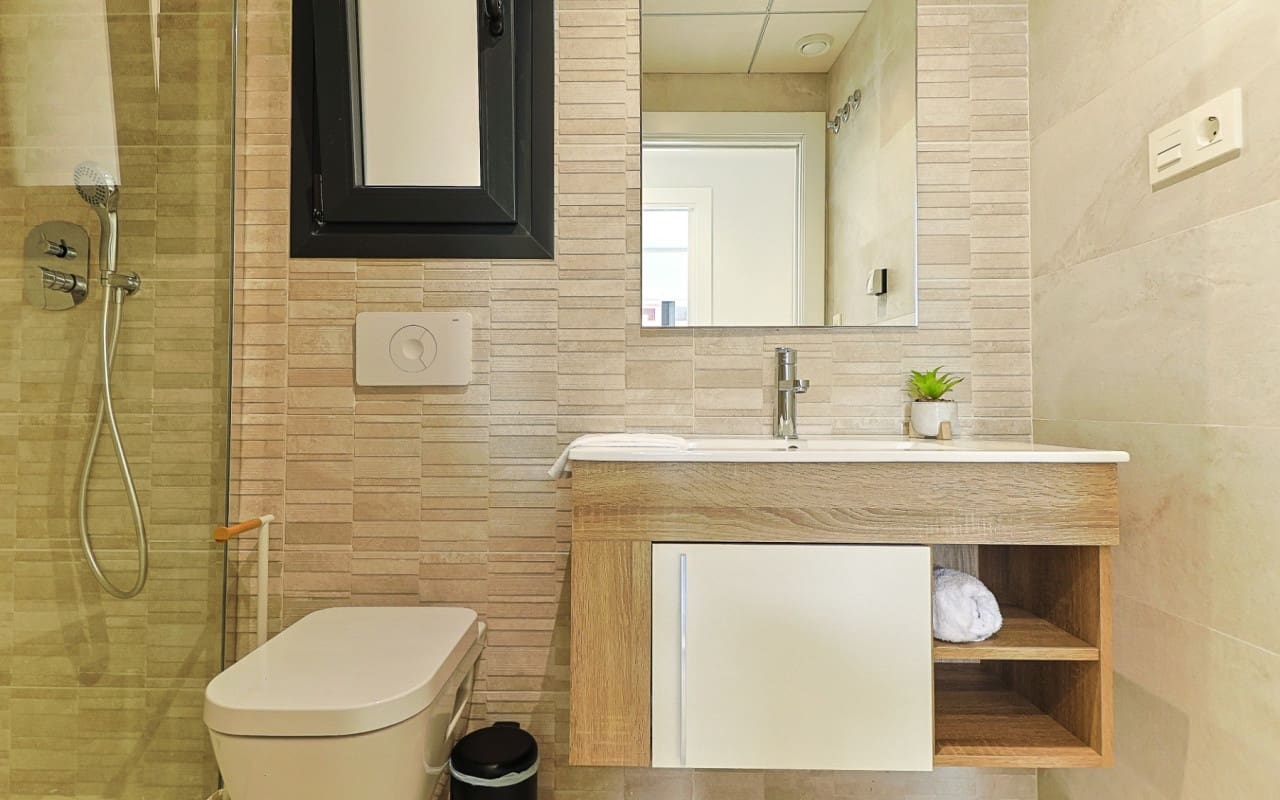 2 bedroom Apartment for sale in Los Altos with pool - € 299,950 (Ref: 9081204)