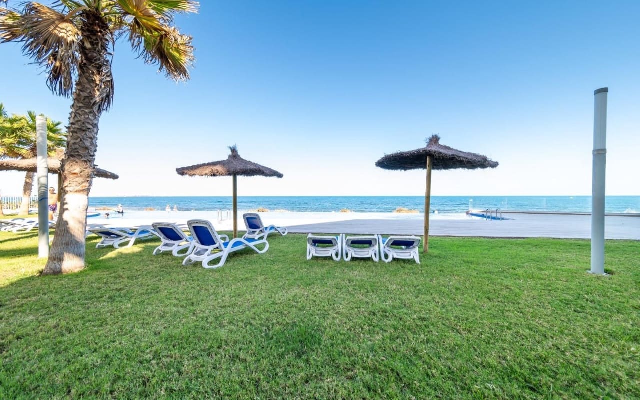 2 bedroom Apartment for sale in Orihuela Costa with pool - € 540,000 (Ref: 9081205)