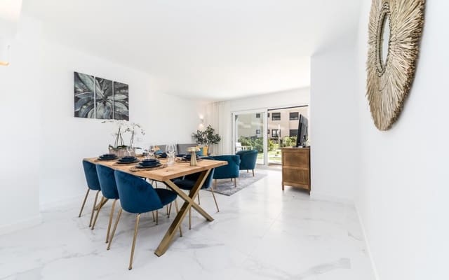 2 slaapkamer Appartement te koop in Punta Prima, Orihuela met zwembad - € 540.000 (Ref: 9081205)