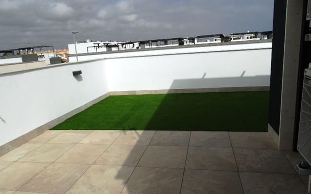 3 quarto Casa em Banda para venda em Pilar de la Horadada ciudad, Pilar de la Horadada com piscina - 379 900 € (Ref: 9084327)