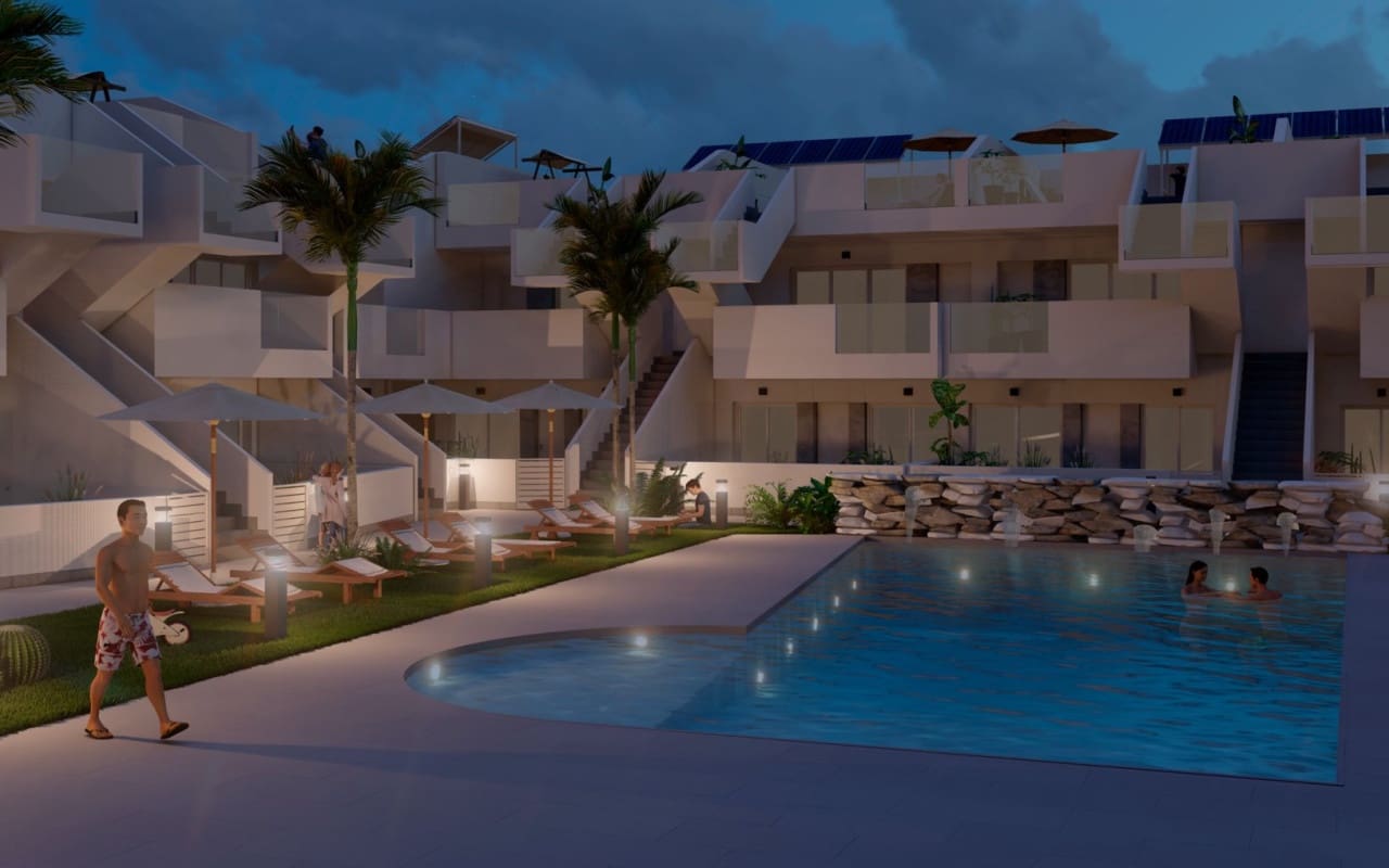 2 soveværelse Byhus til salg i Roldan med swimmingpool - € 233.000 (Ref: 9084333)