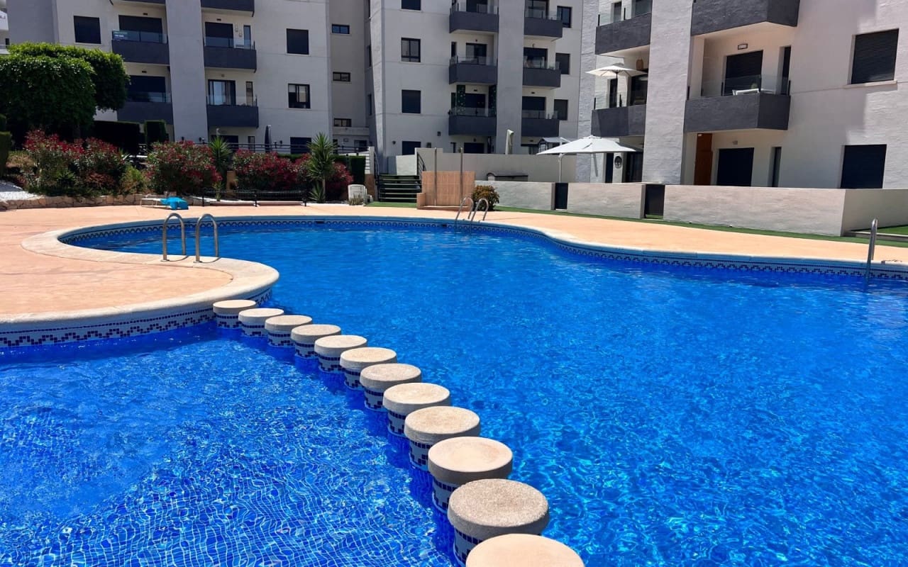 2 bedroom Apartment for sale in San Miguel de Salinas with pool - € 242,500 (Ref: 9084350)