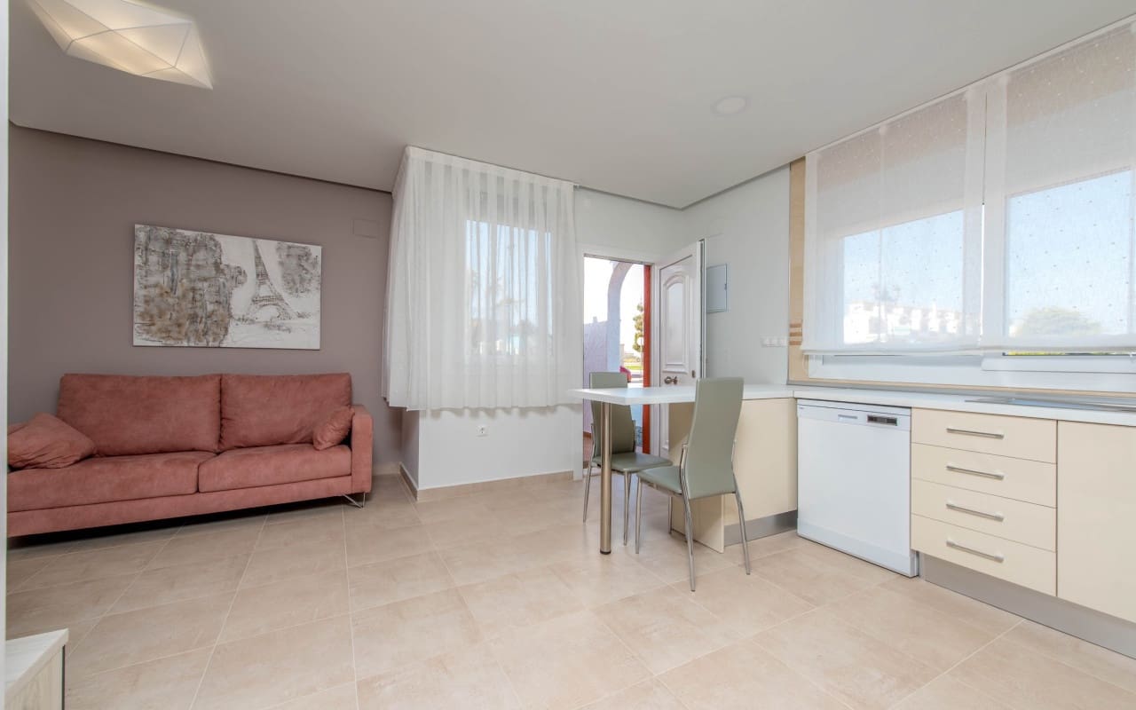 3 bedroom Villa for sale in Los Alcazares - € 361,500 (Ref: 9084474)