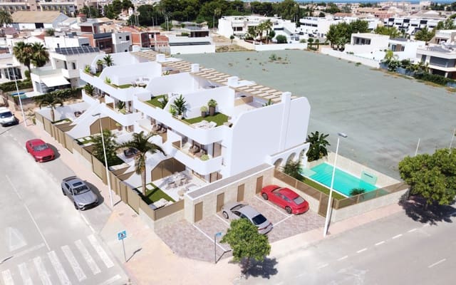 3 slaapkamer Huis te koop in San Pedro del Pinatar ciudad, San Pedro del Pinatar met zwembad - € 369.900 (Ref: 9084484)