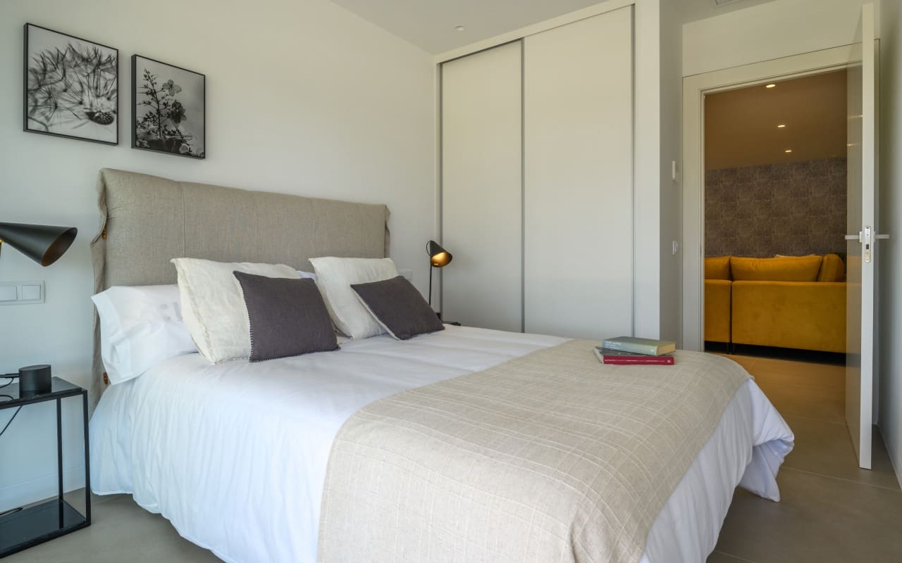 Chalet de 3 habitaciones en Las Colinas Golf en venta - 755.000 € (Ref: 9084500)