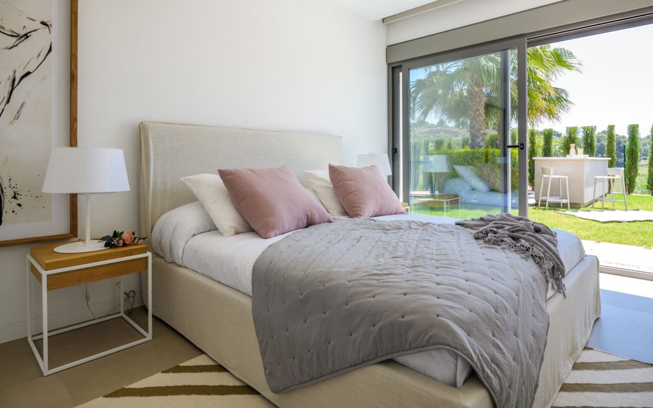 Chalet de 3 habitaciones en Las Colinas Golf en venta - 755.000 € (Ref: 9084500)