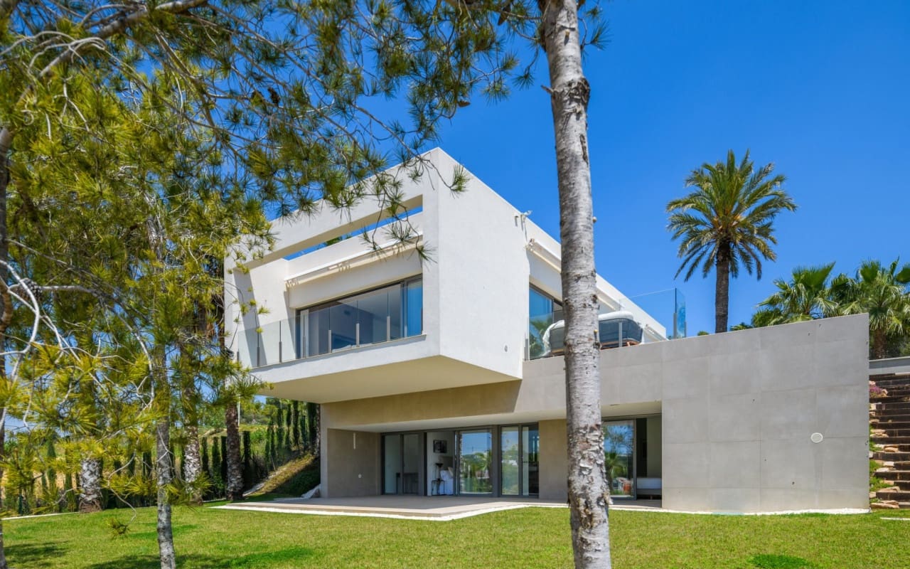 Chalet de 3 habitaciones en Las Colinas Golf en venta - 755.000 € (Ref: 9084500)