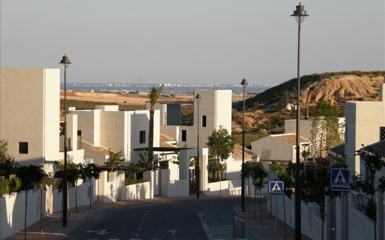 2 bedroom Villa for sale in Avileses - € 300,000 (Ref: 9084529)