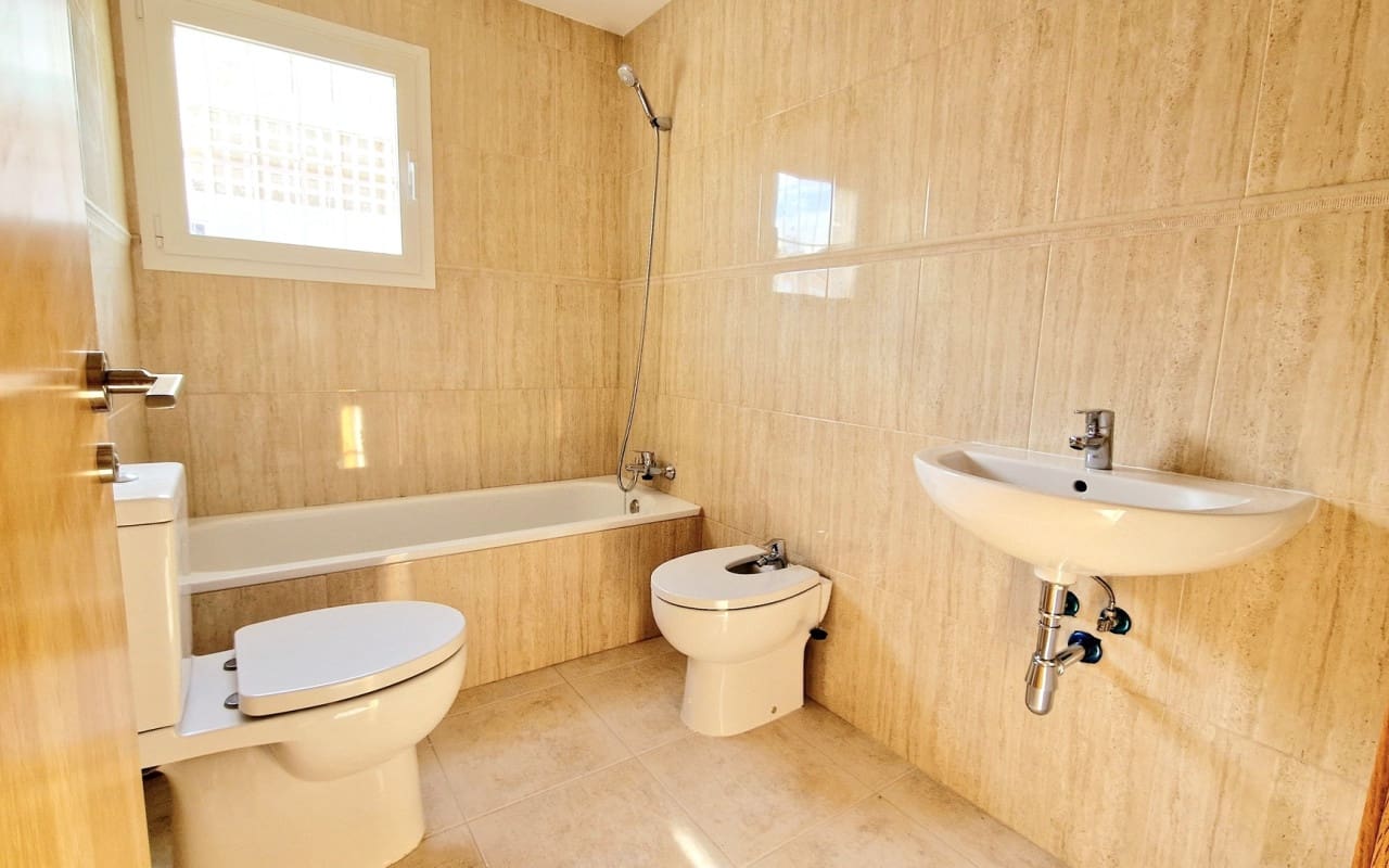 3 slaapkamer Villa te koop in Purias - € 375.000 (Ref: 9084533)