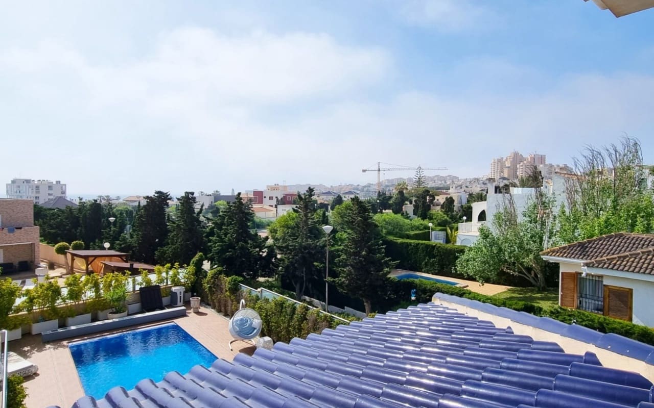 5 soverom Villa til salgs i La Mata med svømmebasseng - € 980 000 (Ref: 9099691)