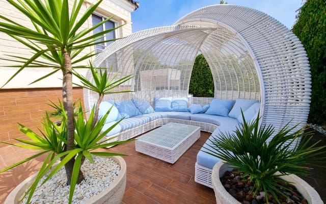 5 bedroom Villa for sale in Cañada del Molino, Torrevieja with pool - € 980,000 (Ref: 9099691)