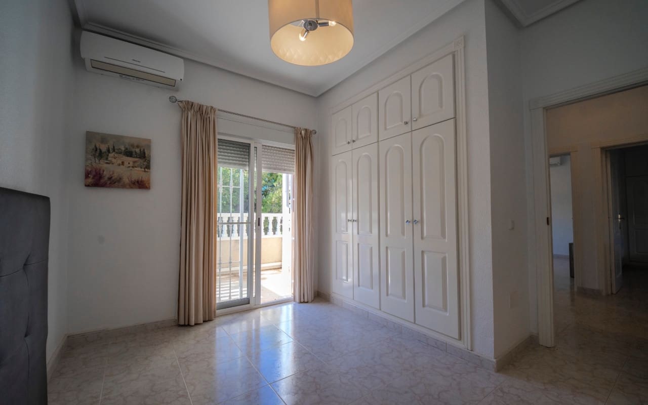 5 sovrum Villa till salu i Dona Pepa - 680 000 € (Ref: 9099693)