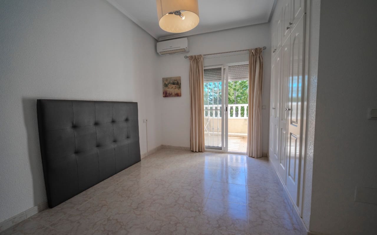 5 sovrum Villa till salu i Dona Pepa - 680 000 € (Ref: 9099693)