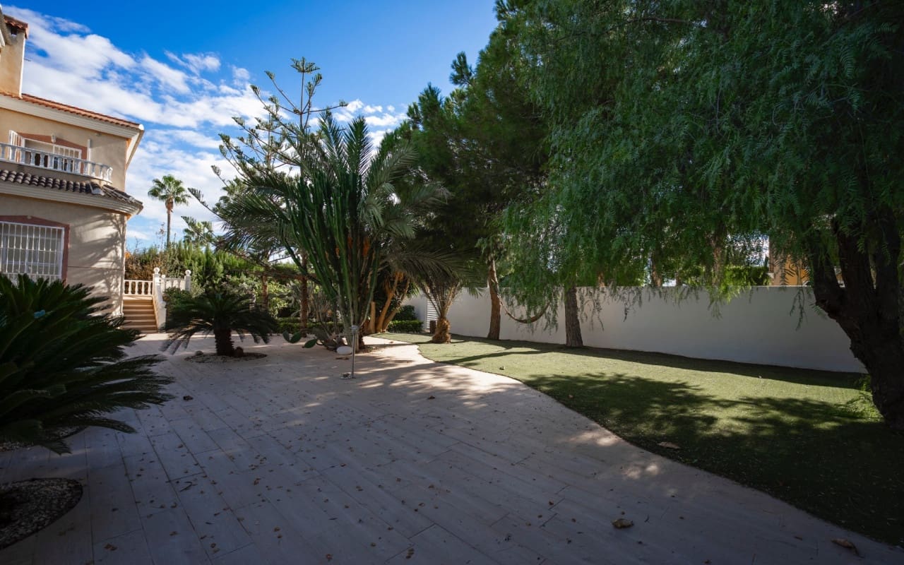 5 sovrum Villa till salu i Dona Pepa - 680 000 € (Ref: 9099693)