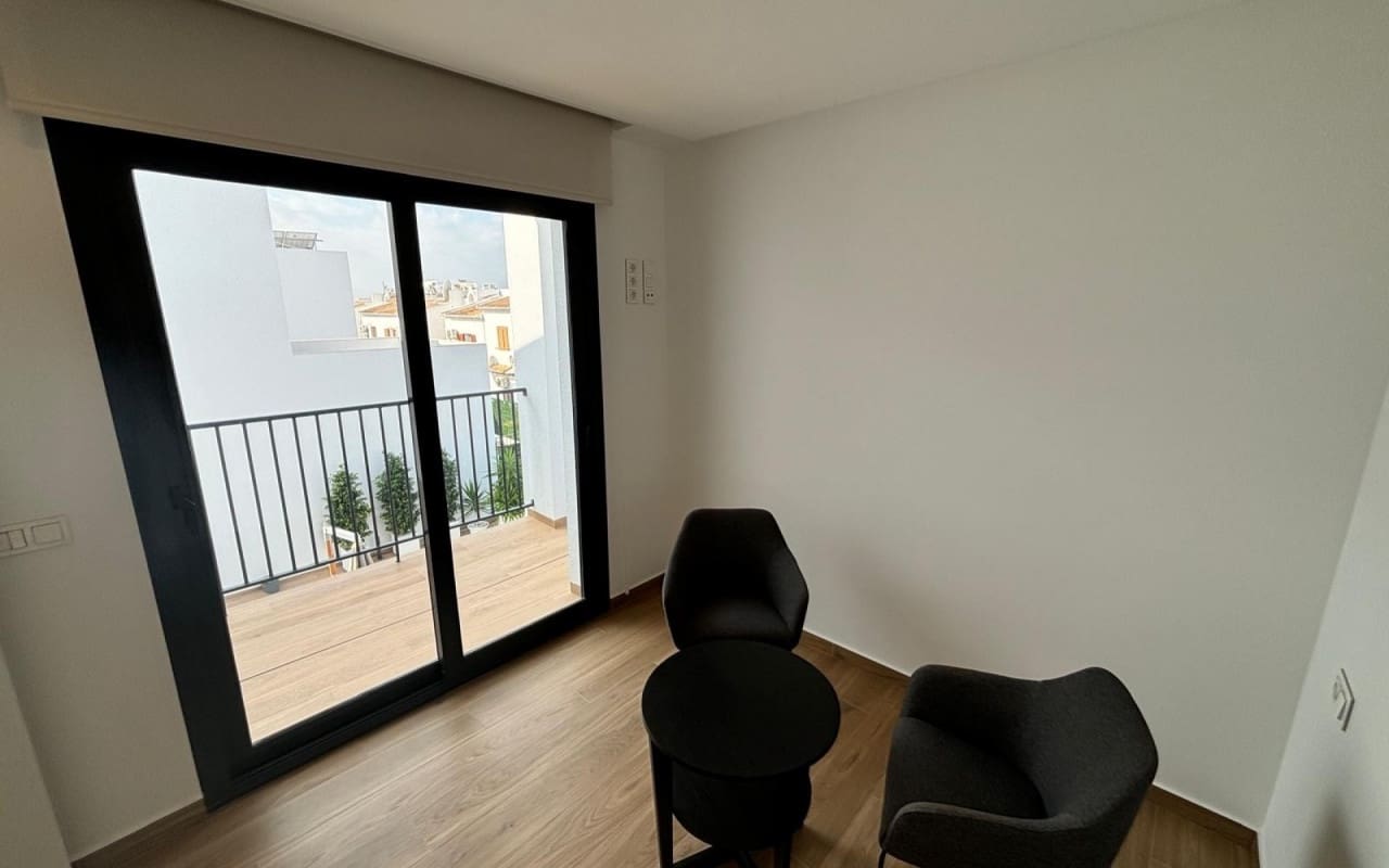 Chalet de 3 habitaciones en Ciudad Quesada en venta con piscina - 529.000 € (Ref: 9099894)