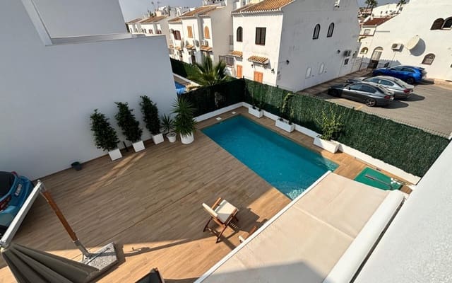 Chalet de 3 habitaciones en Ciudad Quesada, Rojales en venta con piscina - 529.000 € (Ref: 9099894)