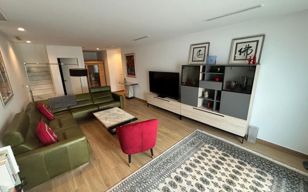 Chalet de 3 habitaciones en Ciudad Quesada en venta con piscina - 529.000 € (Ref: 9099894)