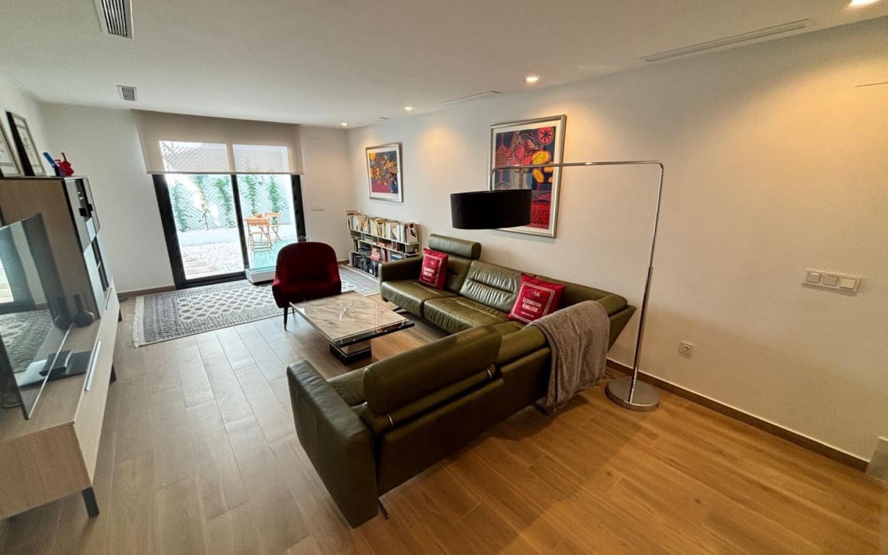 Chalet de 3 habitaciones en Ciudad Quesada en venta con piscina - 529.000 € (Ref: 9099894)