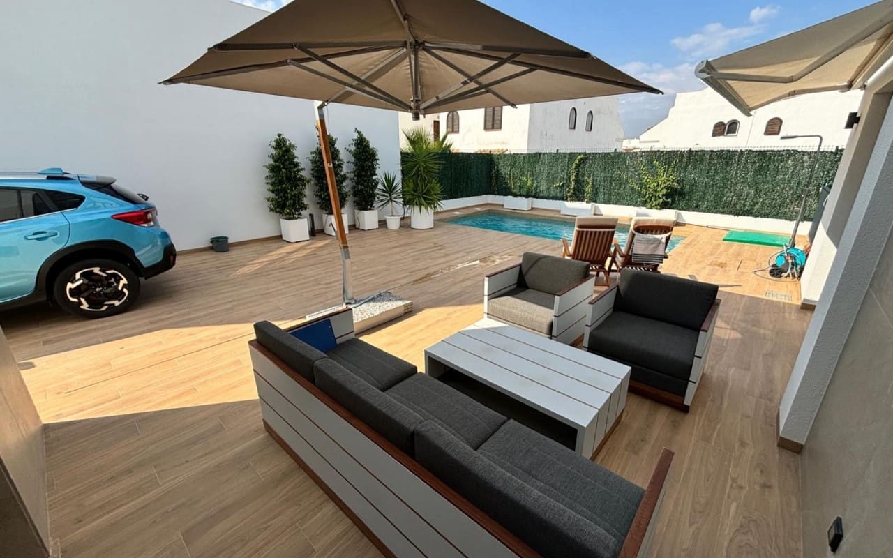 Chalet de 3 habitaciones en Ciudad Quesada en venta con piscina - 529.000 € (Ref: 9099894)