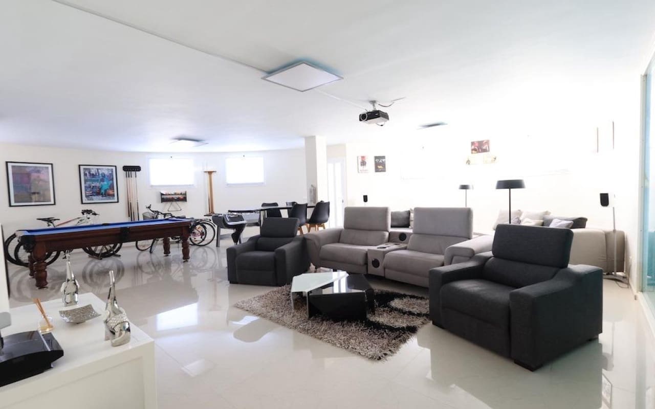 Chalet de 5 habitaciones en Ciudad Quesada en venta - 860.000 € (Ref: 9099896)