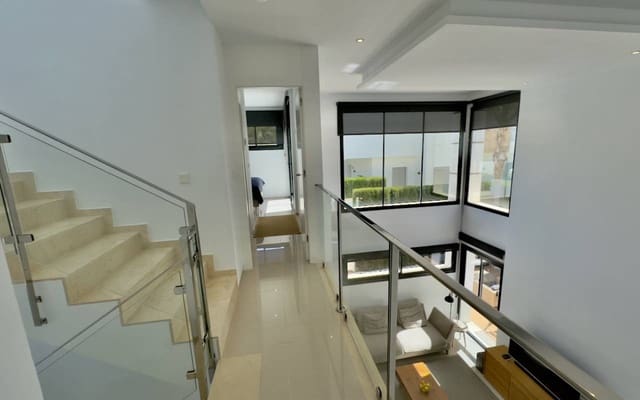 3 soveværelse Villa til salg i Doña Pepa, Rojales med swimmingpool - € 465.000 (Ref: 9099898)