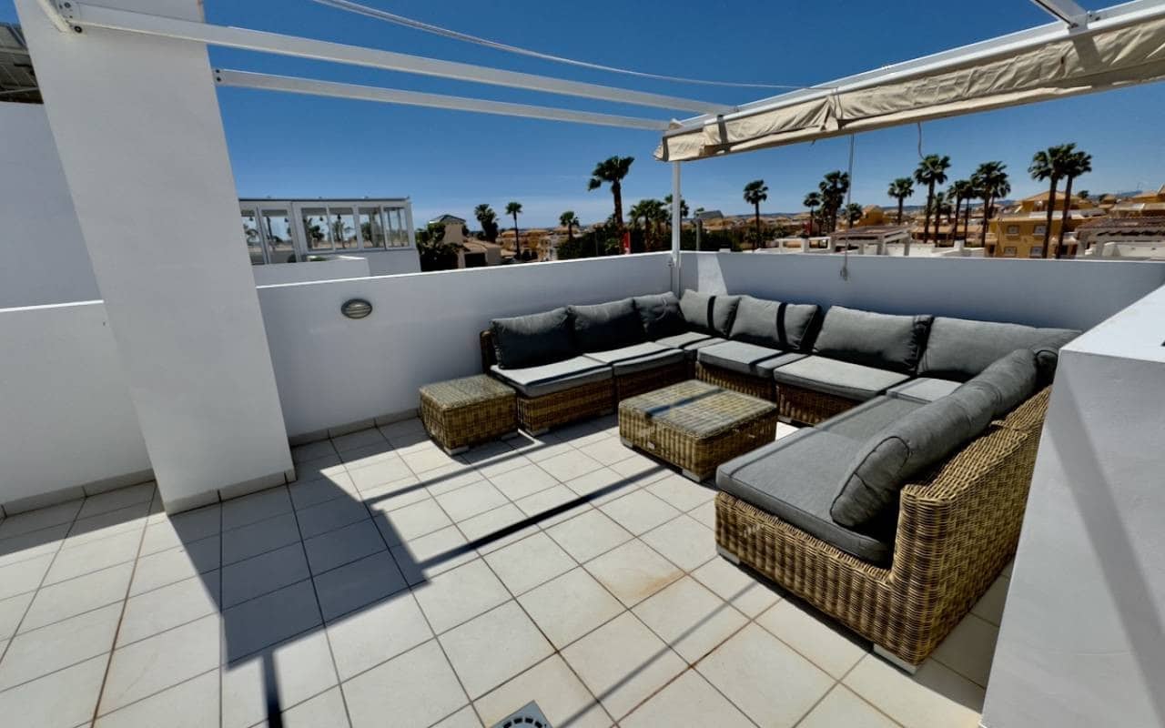 3 quarto Moradia para venda em Dona Pepa com piscina - 465 000 € (Ref: 9099898)