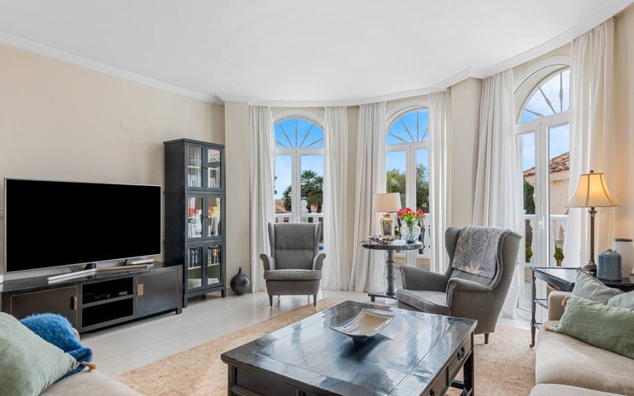 4 sypialnia Willa na sprzedaż w Ciudad Quesada z basenem - 890 000 € (Ref: 9099899)