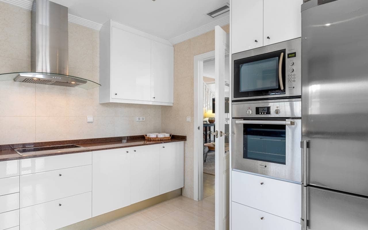 4 sypialnia Willa na sprzedaż w Ciudad Quesada z basenem - 890 000 € (Ref: 9099899)