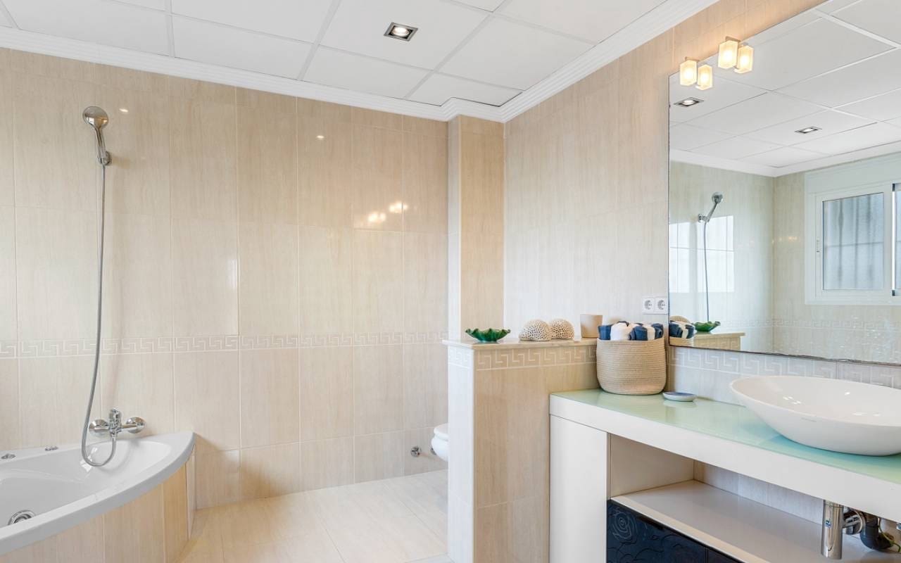 4 sypialnia Willa na sprzedaż w Ciudad Quesada z basenem - 890 000 € (Ref: 9099899)