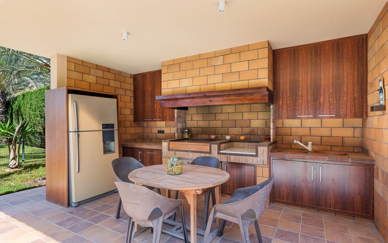 5 soverom Villa til salgs i Elche / Elx med svømmebasseng - € 1 165 000 (Ref: 9099904)