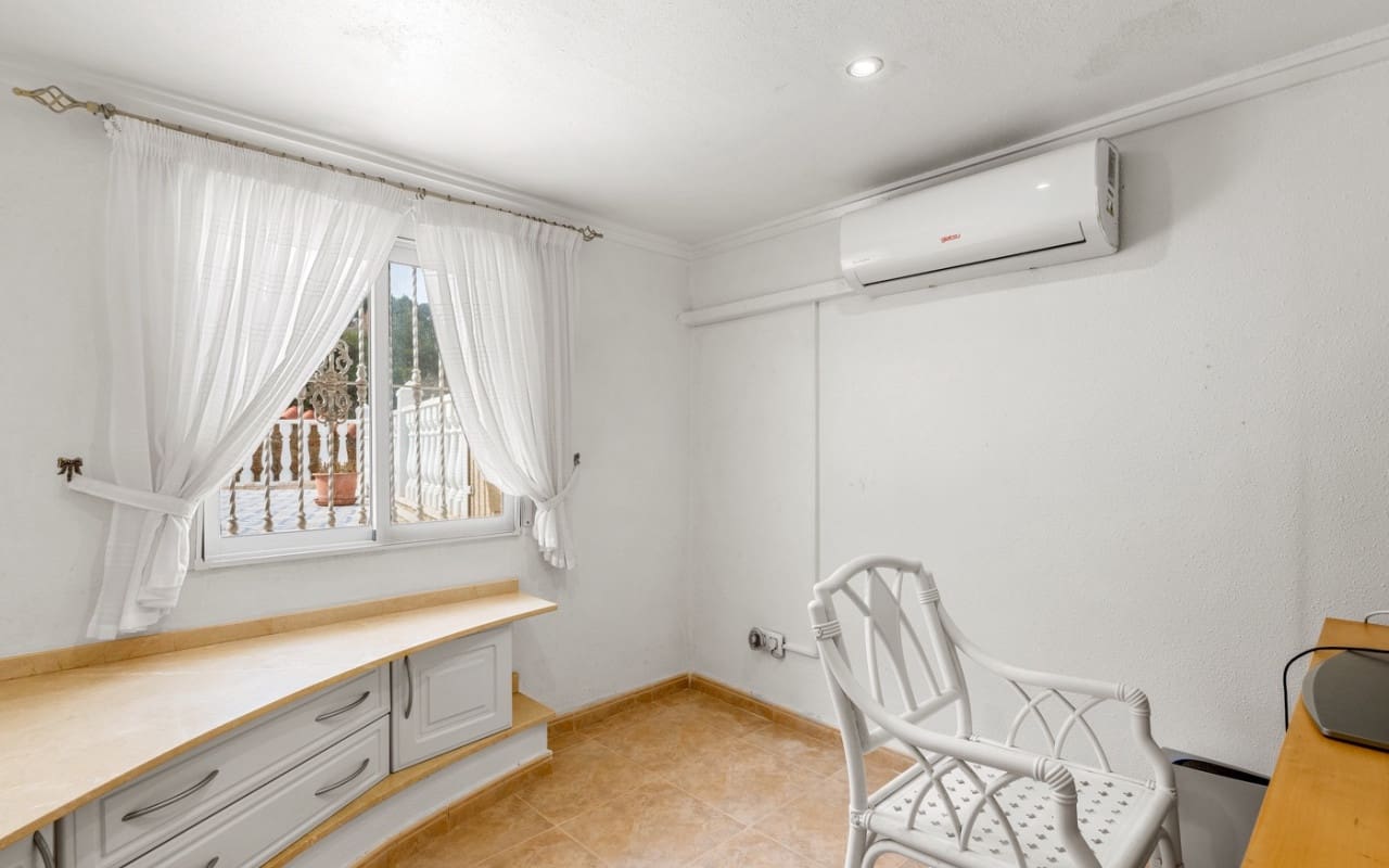 7 chambre Villa/Maison à vendre à Ciudad Quesada avec piscine - 750 000 € (Ref: 9099907)