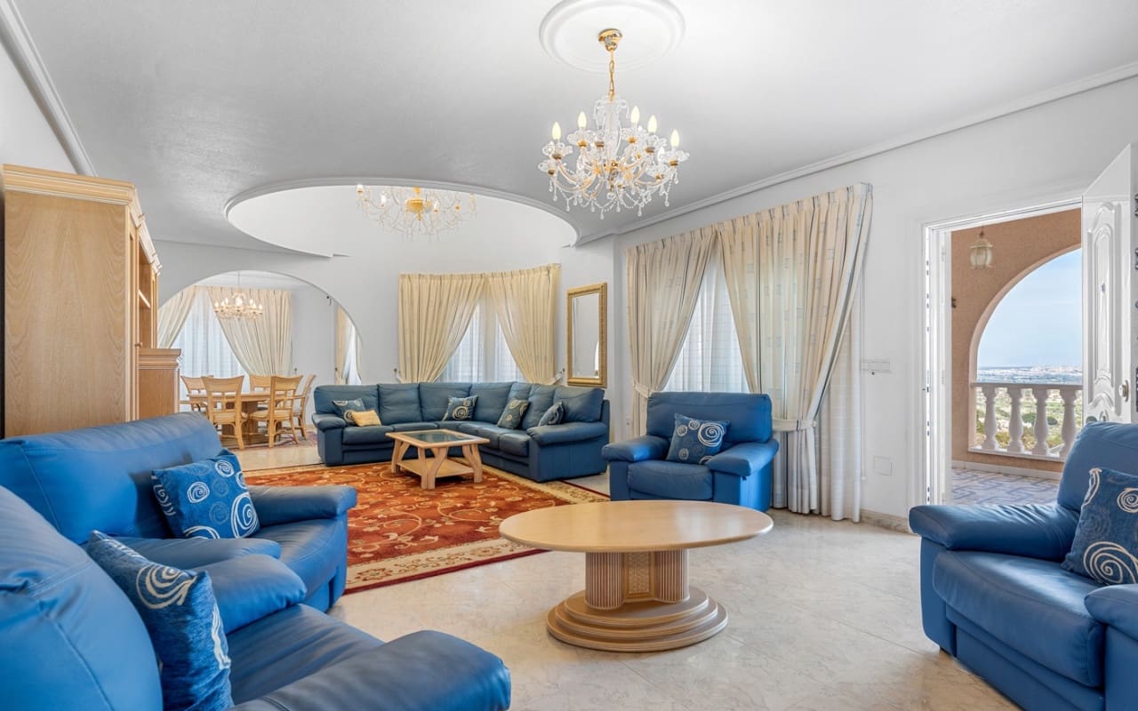 7 chambre Villa/Maison à vendre à Ciudad Quesada avec piscine - 750 000 € (Ref: 9099907)