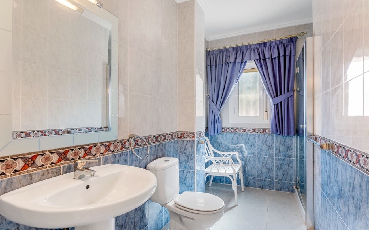 7 chambre Villa/Maison à vendre à Ciudad Quesada avec piscine - 750 000 € (Ref: 9099907)