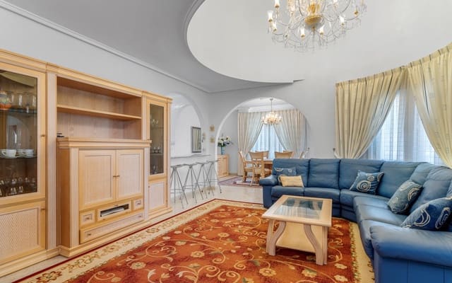 7 chambre Villa/Maison à vendre à Ciudad Quesada, Rojales avec piscine - 750 000 € (Ref: 9099907)